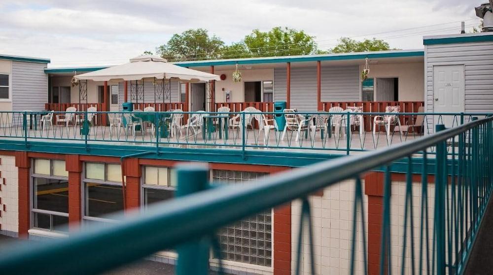 Scott'S Inn & Suites Kamloops Kültér fotó
